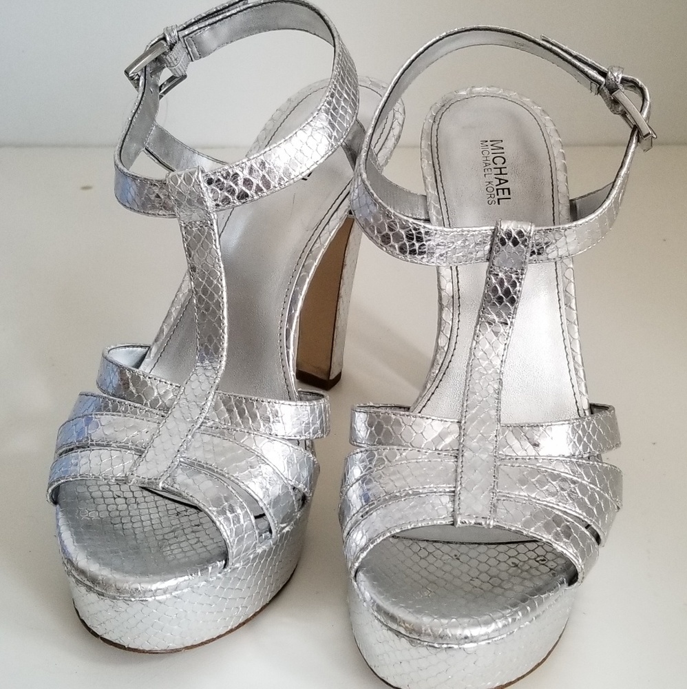 GUC Michael Kors Metalic Leather Heels Sandal 9M